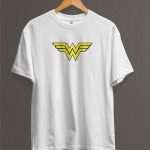 Remera Estampada Unisex Wonder Woman Logo – Blanca