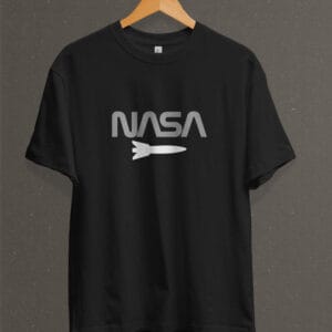 Remera Estampada Unisex NASA – Negra
