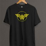 Remera Estampada Unisex Wonder Woman Logo – Negra