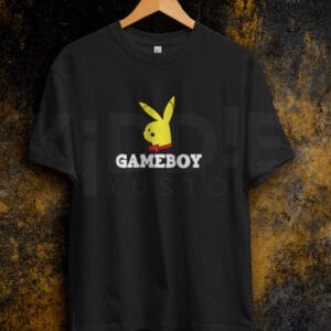 Remera Estampada Unisex Gameboy Pikachu – Negra